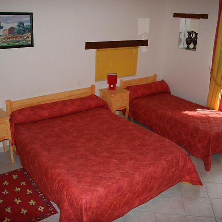 Chambres D'Hotes Lou Jassou Lapanouse-de-Cernon Екстериор снимка