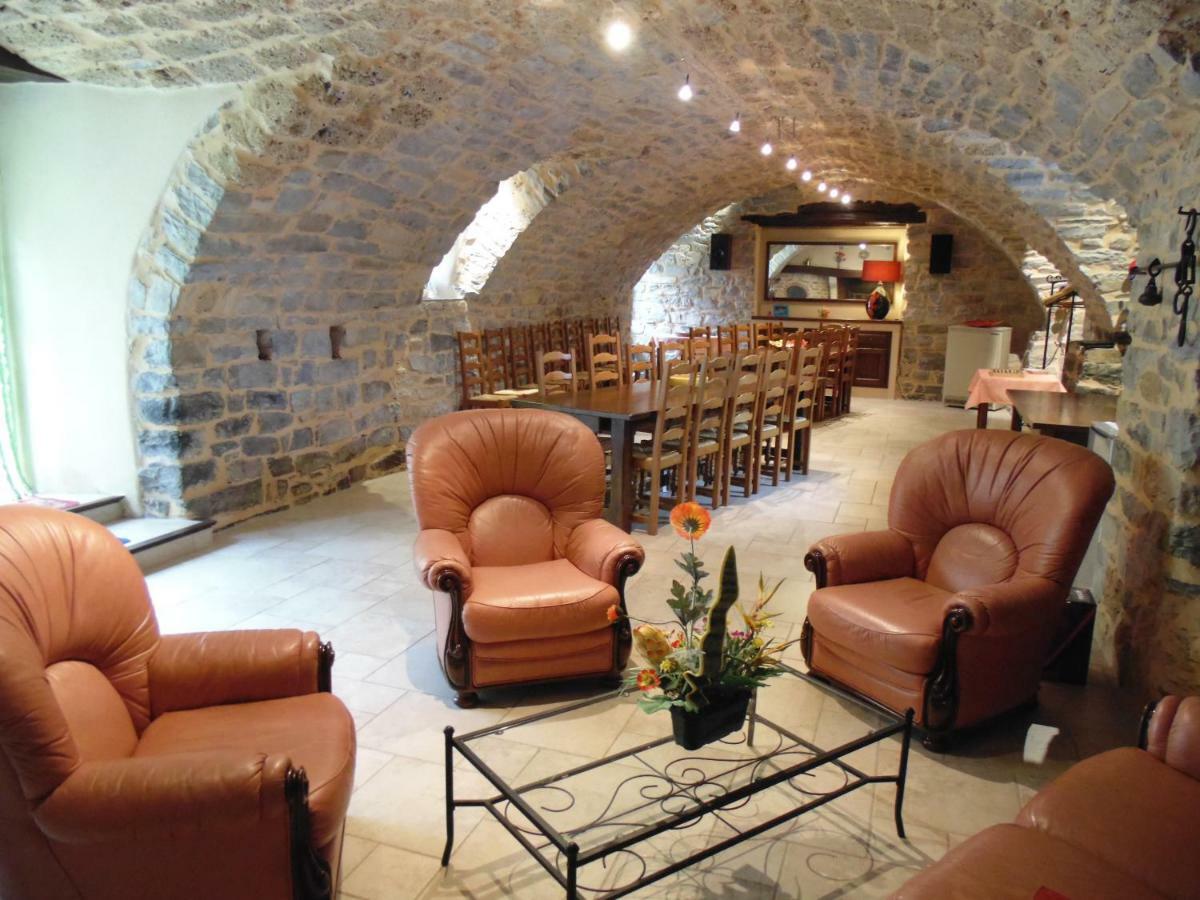Chambres D'Hotes Lou Jassou Lapanouse-de-Cernon Екстериор снимка