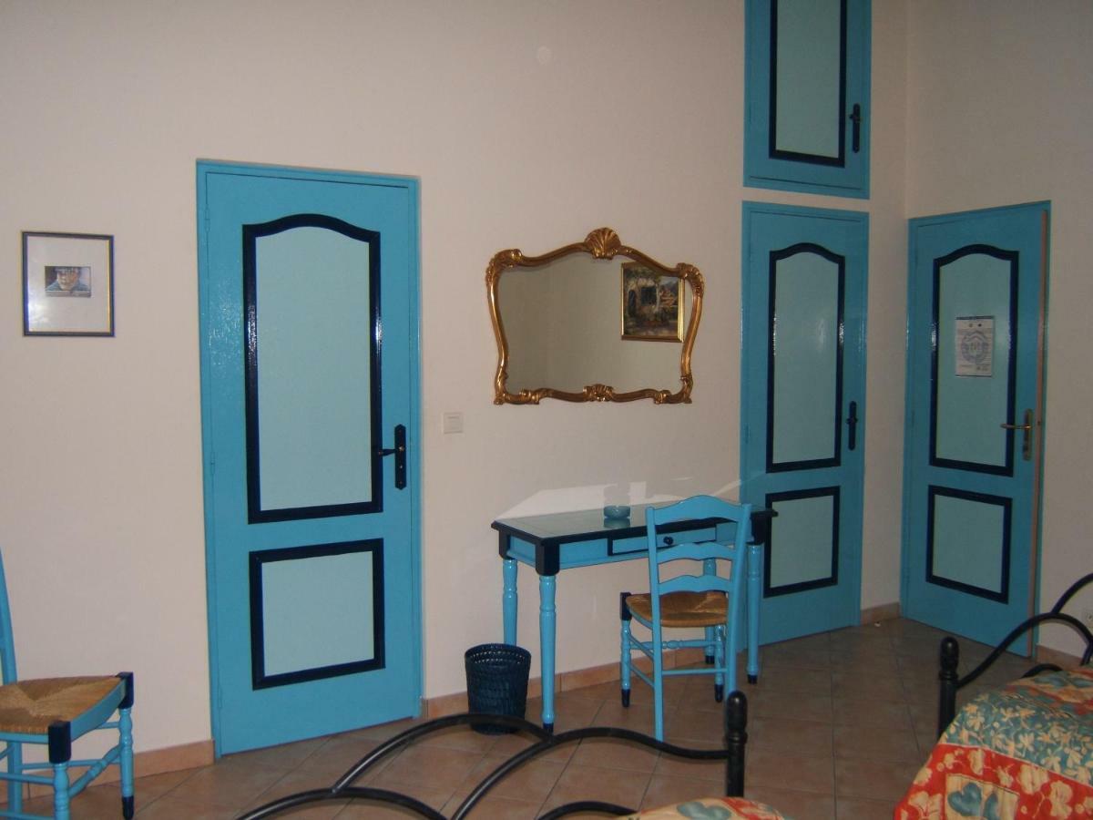 Chambres D'Hotes Lou Jassou Lapanouse-de-Cernon Екстериор снимка