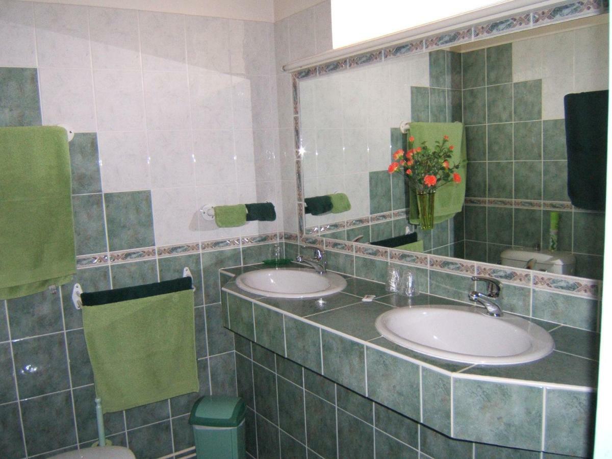 Chambres D'Hotes Lou Jassou Lapanouse-de-Cernon Екстериор снимка
